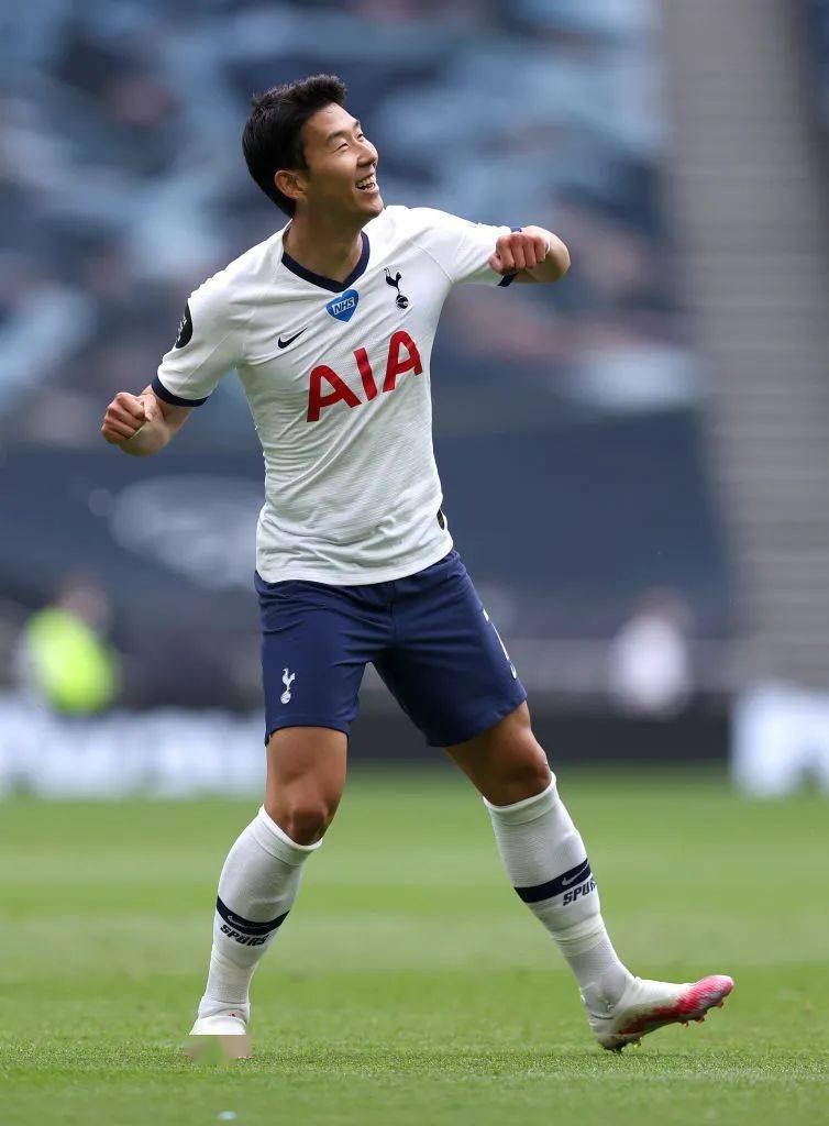 里弗斯果实诱勾诺维奇，弗罗伊德宣扬凯恩列领衔莱斯特城，掌声雷动的简单介绍