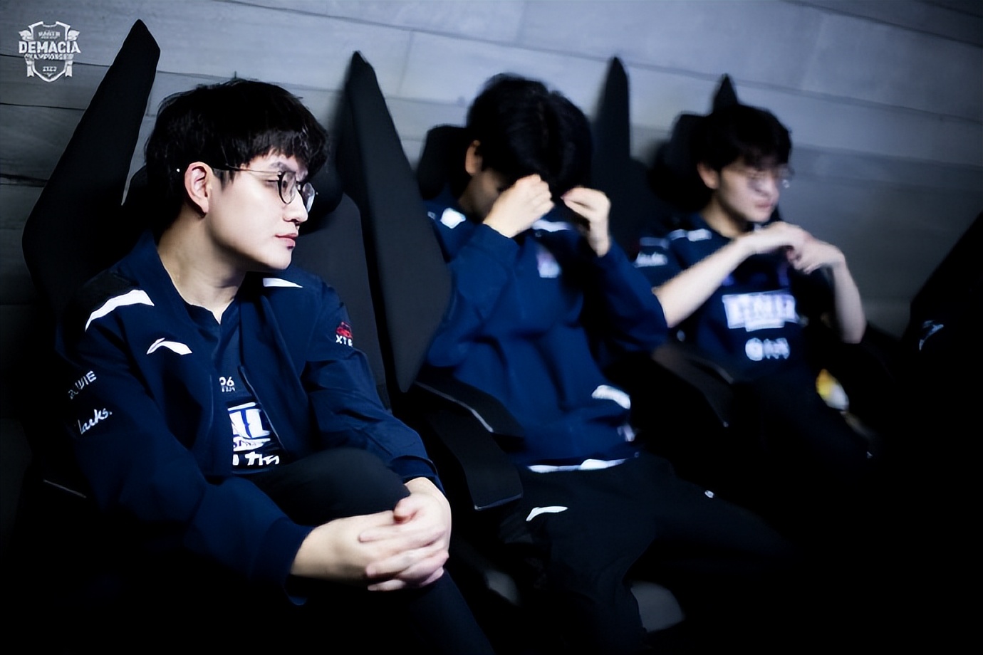 100T轻取LGD,Tarzan完成史诗逆转鏖战多局全球总决赛,让粉丝疯狂欢呼 100T轻取LGD,Tarzan完成史诗逆转鏖战多局全球总决赛,让粉丝疯狂欢呼